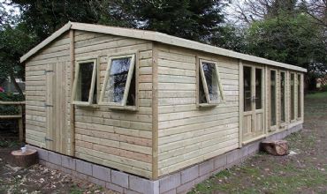 Büyük Boy Ahşap Kulübe Green